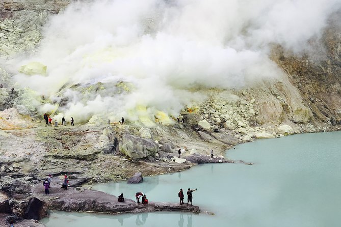 From Bali: 24-Hour Kawah Ijen Blue Flames, Dinner & Room - Inside the crater: blue fire, sulfur workers, and the acid lake context