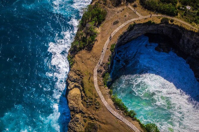 Full-Day Nusa Penida Snorkeling Adventure from Bali - Kelingking Beach’s pink-finger cliff: the photo stop that’s worth the effort