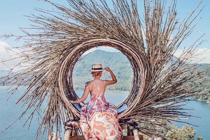Full-Day Private North Bali Tour with Free WiFi - Stop 4: Handara Iconic Gate and the Photo-Stop Feel