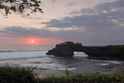 Full Day Private Tour from Tegenungan Waterfall to Tanah Lot - Tegenungan Waterfall: swim-in-the-falls energy, plus a lunch trade-off