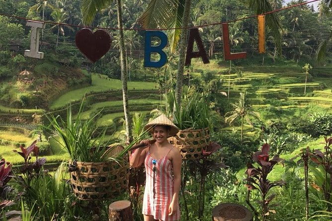 Full-Day Ubud Village including Mt Batur Tirta Empul and Sightseeing Tour - Tegenungan Waterfall: Stairs if You Want the River View