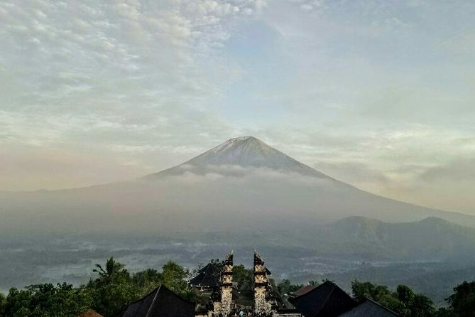 Gate of Heaven and the Amazing East Bali - Ababi rice fields: the quick view-and-shoot moment