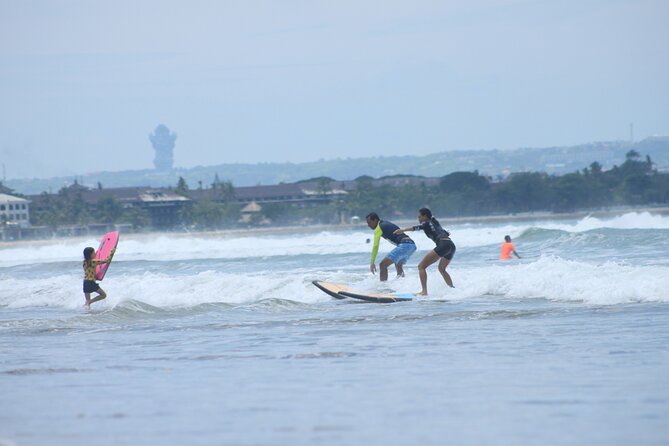 Group surf lesson by Malu Surf Bali - Who this beginner surf lesson is best for