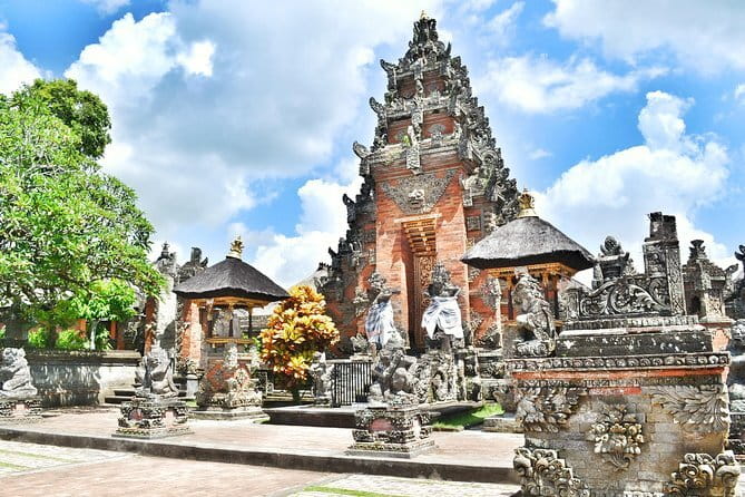 Half Day Bali Shopping Art Village Private Tour - Stop 2: Celuk silver craft village and the realism of metalwork