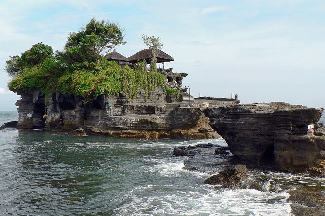Half-Day Private Tanah Lot Sunset Tour - Stop 2: Pura Batu Bolong and the Hollow Rock by the Sea