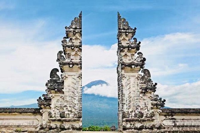 Heaven Gate (Lempuyang) - Tirta Gangga - FREE WIFI - Pickup, WiFi, and air-con comfort: the value you feel immediately