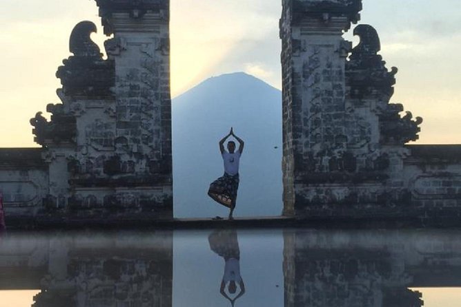 Heaven Gate (Lempuyang) - Tirta Gangga - FREE WIFI - The guide makes the difference: Putu’s patient photo style