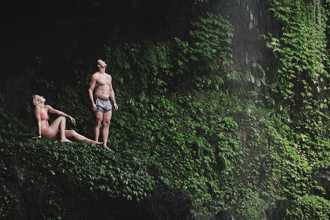 Hidden North Waterfall Bali All inclusive - Getting Around Comfortably: AC, WiFi, and Pickup