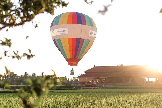 Hot Air Balloon Experience with Meals at Ubud - Balloon Timing in Ubud: Sunrise Versus Sunset
