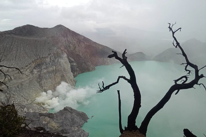 Ijen Crater Private Guided Trekking Tour From Bali - Price and value: what $129 per person really buys