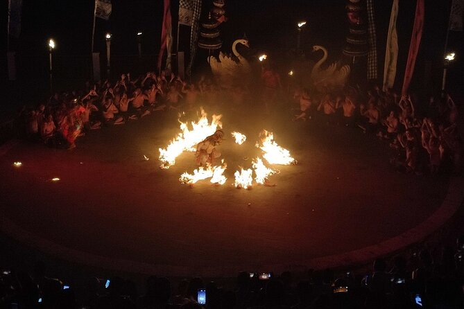 Kecak And Fire Dance At Melasti Beach With Jimbaran Dinner - Jimbaran Bay seafood dinner: what’s included and how to enjoy it