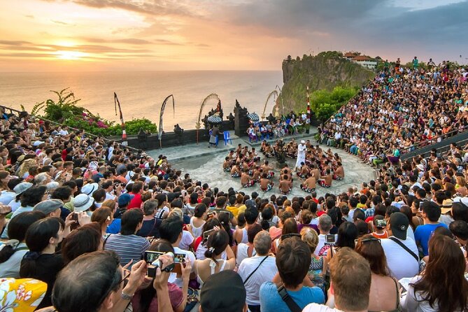 Kecak Fire Dance and Sunset at Uluwatu Temple All Inclusive - Hotel pickup and private car: the real logistics value