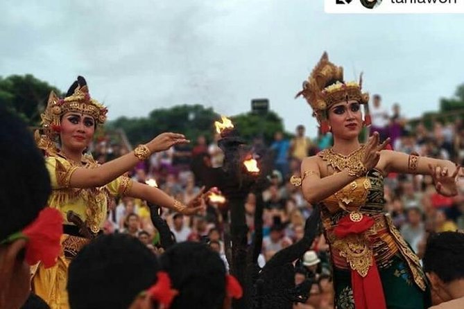 Kecak fire dance and uluwatu temple tour - free wifi - What kind of traveler this suits best