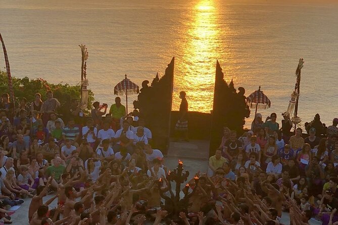 Kecak Fire Dance and Uluwatu Temple with Private Car Service - Uluwatu Temple: Majapahit Roots and Cliff-Edge Views at Golden Hour