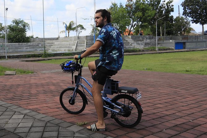 Kuta Seminyak Scooter Lessons - The road skills you should expect to practice