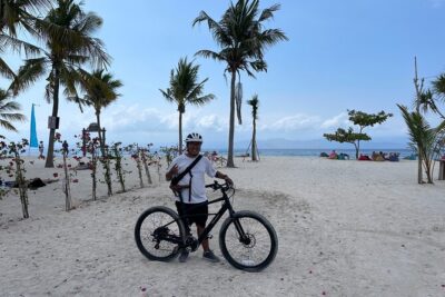 Lembongan Electric Bike tour - Stop 1: Devil’s Tears on Nusa Ceningan