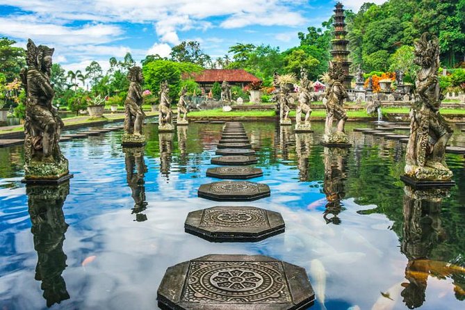 Lempuyang Gates of Heaven, Tirta Gangga Temple Swim & Jungle Waterfalls - Tibumana waterfall: the calmer finish with another swim