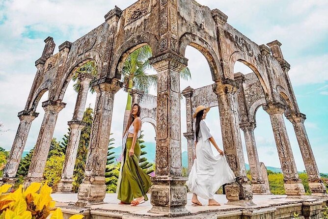 Lempuyang Luhur Temple Gate Of Heaven Tour Car Charter - Taman Ujung (Ujung Water Palace): Architecture and Gardens on a Coast Day