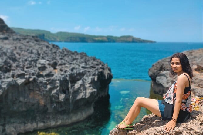 Manta Point Snorkeling & West Nusa Penida Island Day Tour - Boat ride reality check: motion sickness and crowding
