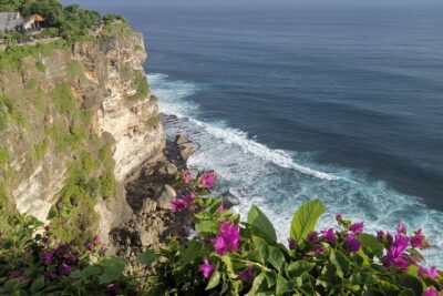 Melasti Beach, Padangpadang Beach, Uluwatu Sunset Kecak and Jimbaran Dinner - Private transfer with Wi-Fi: the practical advantage