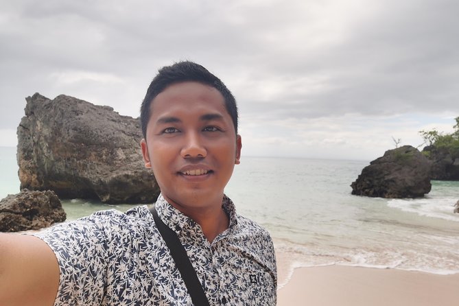 Melasti Beach, Padangpadang Beach, Uluwatu Sunset Kecak and Jimbaran Dinner - Stop 5: Jimbaran Bay dinner—fresh-grilled catch at the beach