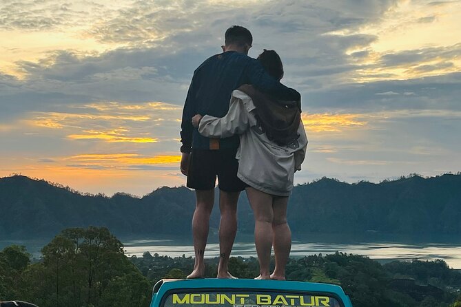 Mount Batur Jeep Sunrise Tour - Getting fed before sunrise: tea, coffee, and a light breakfast done right