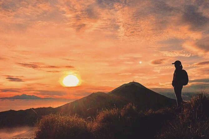 Mount Batur Sunrise Trekking with Natural Hot Spring - Mt. Batur Trek to the Crater Rim: Views, Effort, and Guide-led Confidence