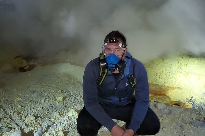 Mount Ijen Blue Flame Tour from Bali - Hiking Toward the Crater: Pace, Light, and Breathing