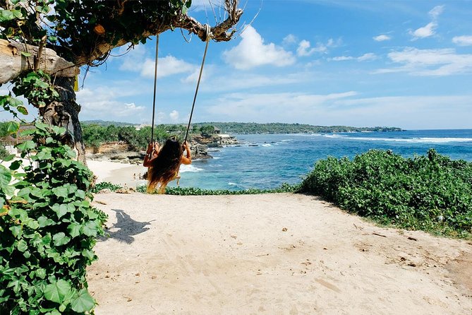 Nusa Lembongan Instagram Tour: The Most Famous Spots (Private & All-Inclusive) - Dream Beach: White Sand, Quiet Water, and Cliff-Defined Views