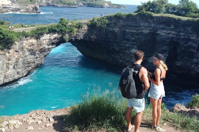 Nusa Penida 4 Spot Snorkeling with Manta and Island Tour - Lunch at Bella Queen: a solid reset in the middle of the day