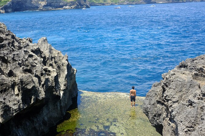 Nusa Penida Beach Day trip by Speedboat - Crossing to Nusa Penida: 45 minutes of sea-view anticipation