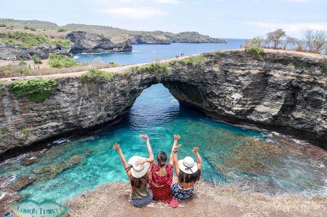 Nusa Penida Instagram Tour: Legendary Spots (Private & All-Inclusive) - Stop 3 + Stop 6: Kelingking Beach, the T-Rex cliffs (and two photo windows)