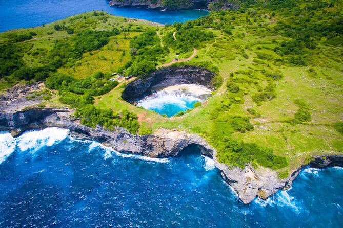 Nusa Penida Instagram Tour: The Most Iconic Spots (Private & All-Inclusive) - Rumah Pohon (Tree House): cliff-framed beach views