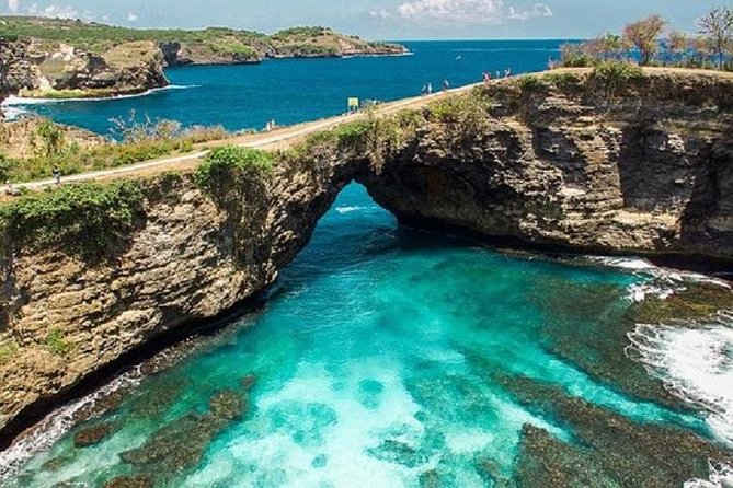 Nusa Penida One Day Trip with All-inclusive - Lunch on Penida: included Indonesian set meal, manage expectations
