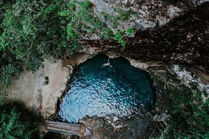 Nusa Penida Tembeling Natural Pool Tour (Private & All-Inclusive) - Goa Giri Putri Temple: A Cave Temple Stop That Breaks the Scenery
