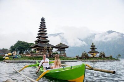 One Day Jatiluwih UNESCO, Ulun Danu Beratan, Banyumala Waterfall - Ulun Danu Beratan Temple: lake temple views, clear context, and photos
