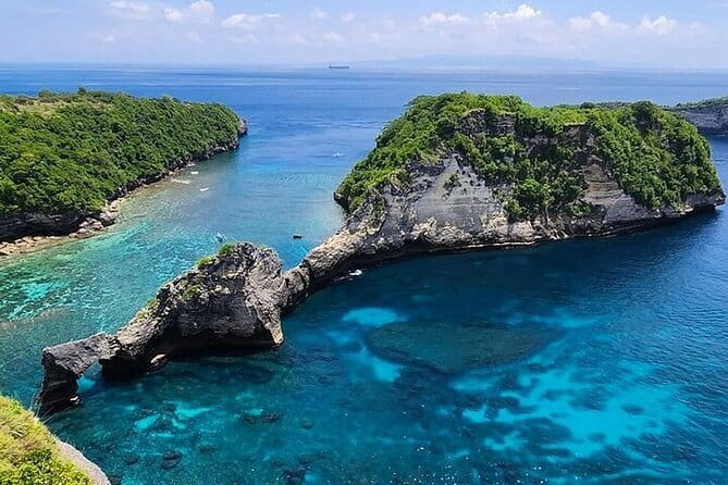 One Day Nusa Penida Island East - Getting Around Nusa Penida: Private Car Plus Road Reality