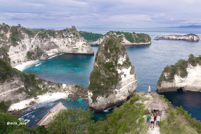 One Day Private Tour East & West Nusa Penida by Penidago - Meeting point and how transport is handled (Bali to Penida to back)