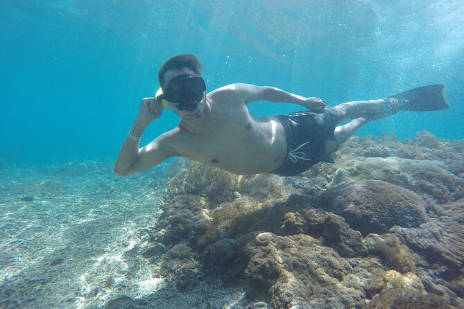 One Day Snorkeling Trip & West Tour Nusa Penida by Penidago - Lunch at 11:30: the switch from sea to West-coast viewpoints