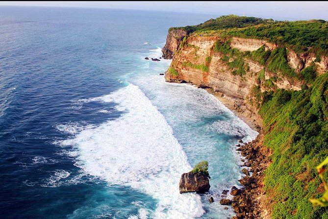 Padang-padang Beach and Kecak Firedance at Uluwatu Temple - Uluwatu Temple and the Kecak Fire Dance on the Cliff