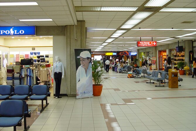Private Arrival Transfer: Denpasar International Airport to Nusa Dua Area - Bottled Water and Small Extras That Matter