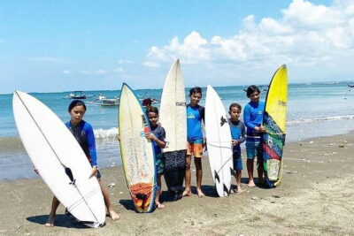 Private Beginner 1 on 1 Surfing Lesson at Kuta Beach without transfer - What’s Included: Board, Rashguard, Zinc/Sunscreen, and In-Water Photos