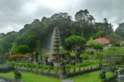 Private Full-Day Tour: The Gate of Heaven and East Bali Trip - Eastern Bali temples that actually connect: Tirta Gangga and Ujung