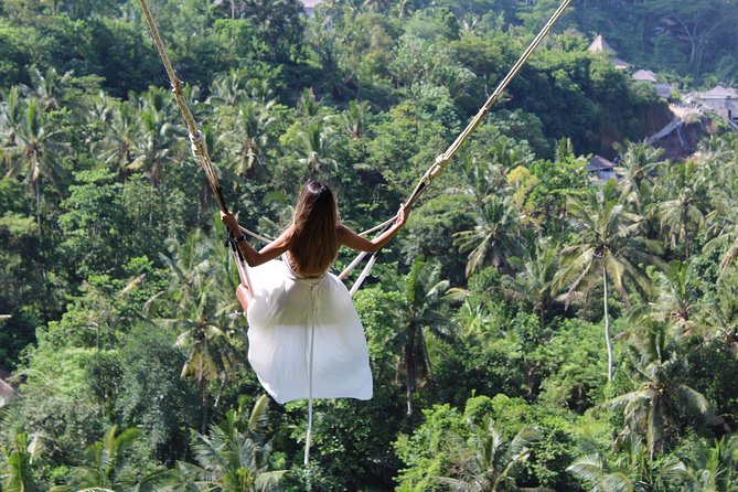 Private Full Day Tour to Ubud Highlights with Giant Swing - Stop 3: Tegalalang Rice Terraces for Green Views and a Short Walk
