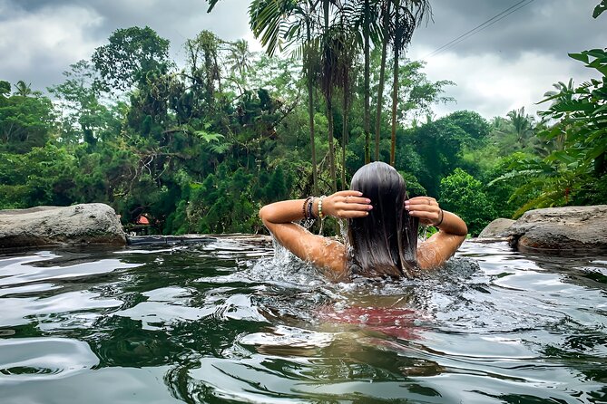 Private Full-Day Tour: Ulun Danu Beratan Temple, Jatiluwih and Tanah Lot Temple - Taman Ayun Temple: calmer courtyards before the big-name sights