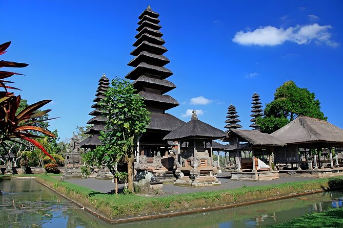 Private Full-Day Tour: Ulun Danu Beratan Temple, Jatiluwih and Tanah Lot Temple - Bedugul Market: Candikuning fruit and veg for real-world flavor