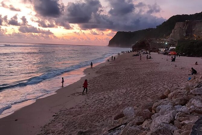 Private Half-Day Beach and Shopping Tour in Kuta - Pantai Melasti Ungasan: A newer public beach near Uluwatu