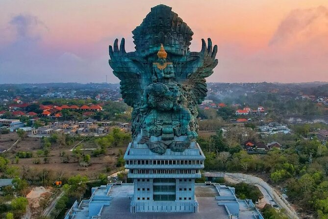 Private Half Day Nusa Dua Village All-Inclusive Tour - Stop 3: Garuda Wisnu Kencana (GWK) and that giant Garuda