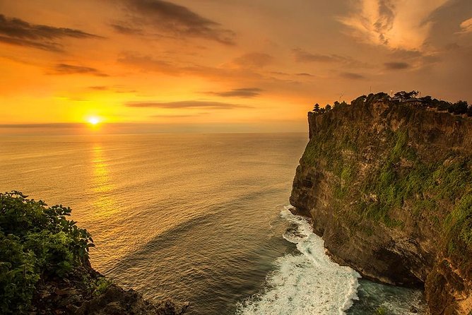 Private Inclusive Tours: 2 Days highlight of Bali - Jimbaran Candlelight Seafood BBQ: The Trip’s Best Finish