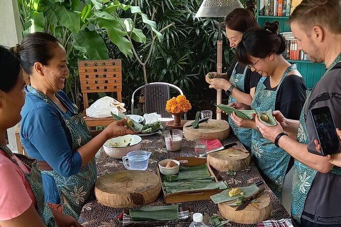 Private Javanese Cooking Class with Dotty in Tumbak Bayuh, Canggu - Getting there: meeting point, no pickup, and the Canggu transfer option